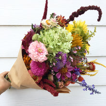 Load image into Gallery viewer, 2024 Monthly CSA Bouquet Share - Farm Pick Up (Oskaloosa)
