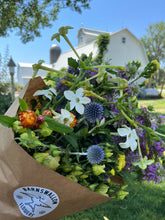Load image into Gallery viewer, 2024 Monthly CSA Bouquet Share - Farm Pick Up (Pella - Prairie Lake Acres)
