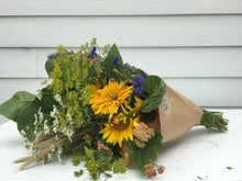 Load image into Gallery viewer, 2023 Monthly CSA Bouquet Share - Farm Pick Up (Oskaloosa)
