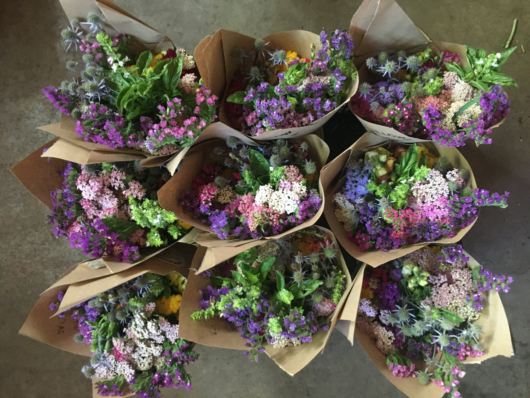 2023 Monthly CSA Bouquet Share - Farm Pick Up (Oskaloosa)